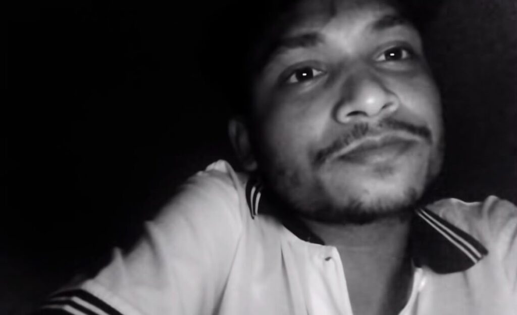 এক্সকে ভোলার উপায় কি বিরহের কবিতা?