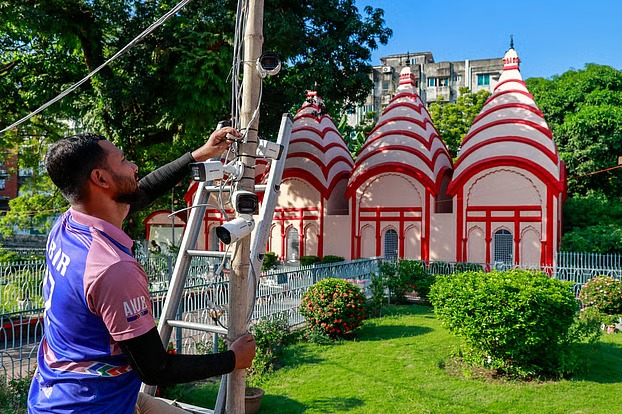 ঢাকেশ্বরীতে দুর্গাপূজায় দেড় কোটি টাকার বাজেট: থাকছে পরিবেশবান্ধব আয়োজন ও বৃহৎ পরিসরে প্রসাদ বিতরণ