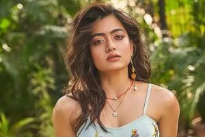 পর্দায় খোলামেলা পোশাক পরায় বাধ্যবাধকতা নেই, ‘না’ বলার স্বাধীনতা জরুরি: রাশমিকা ও বিজয়