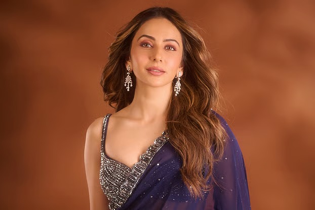 আয়কর দপ্তরের তল্লাশিতে নাম জড়ানোয় ক্ষুব্ধ রাকুল, বললেন ‘আমার সঙ্গে সম্পর্কিত নয়’